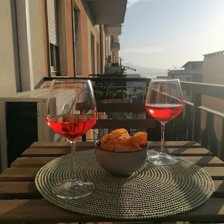 Appartement Giomari House *