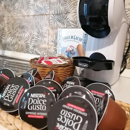 アパート Giomari House